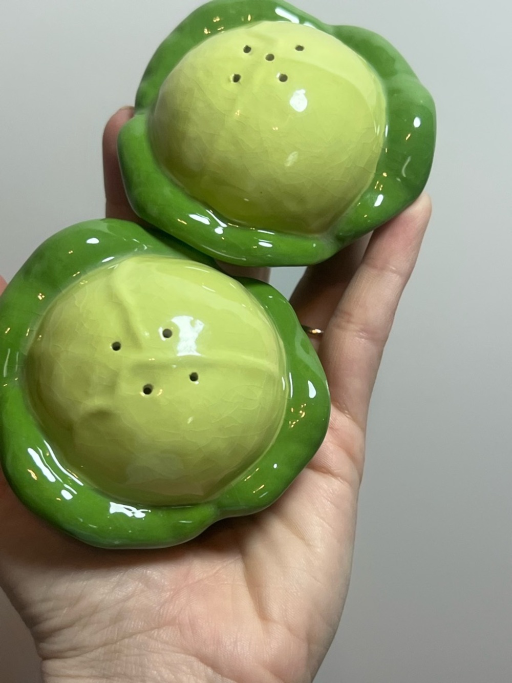 Cabbage Salt & Pepper Shakers Green Ceramic Cottagecore Farmhouse Kitchen Set